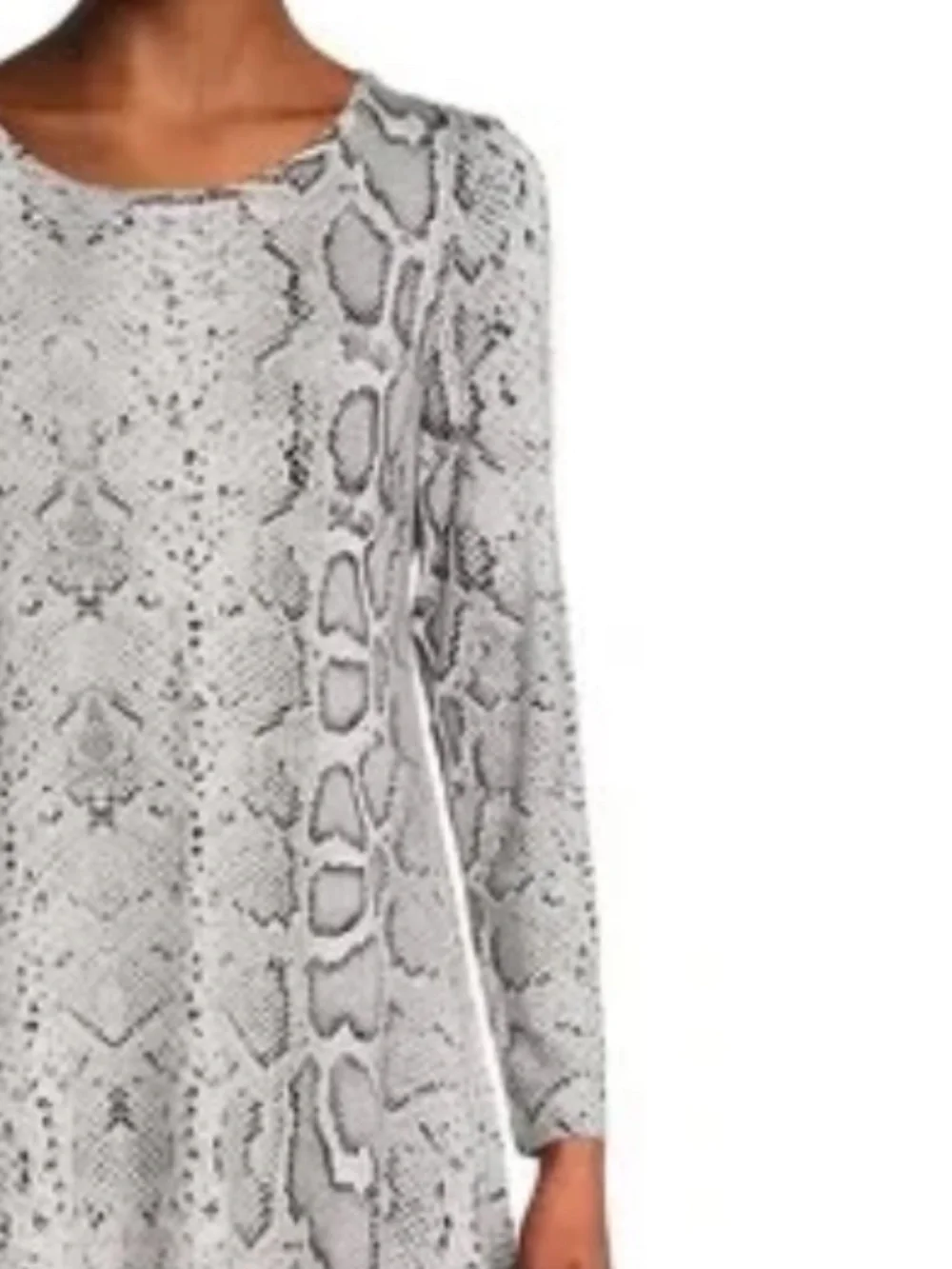 Nine. Eight New York Women’s Snakeskin Long Sleeve T-Shirt Dress Size XL NWT